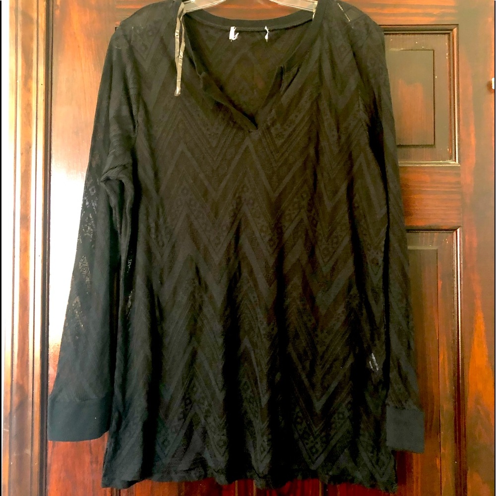 Cute Sheer Pattern Top Sz 2X